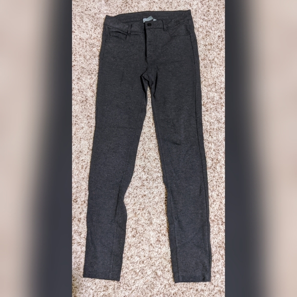 Athleta Pants - Athleta stretchy grey pants